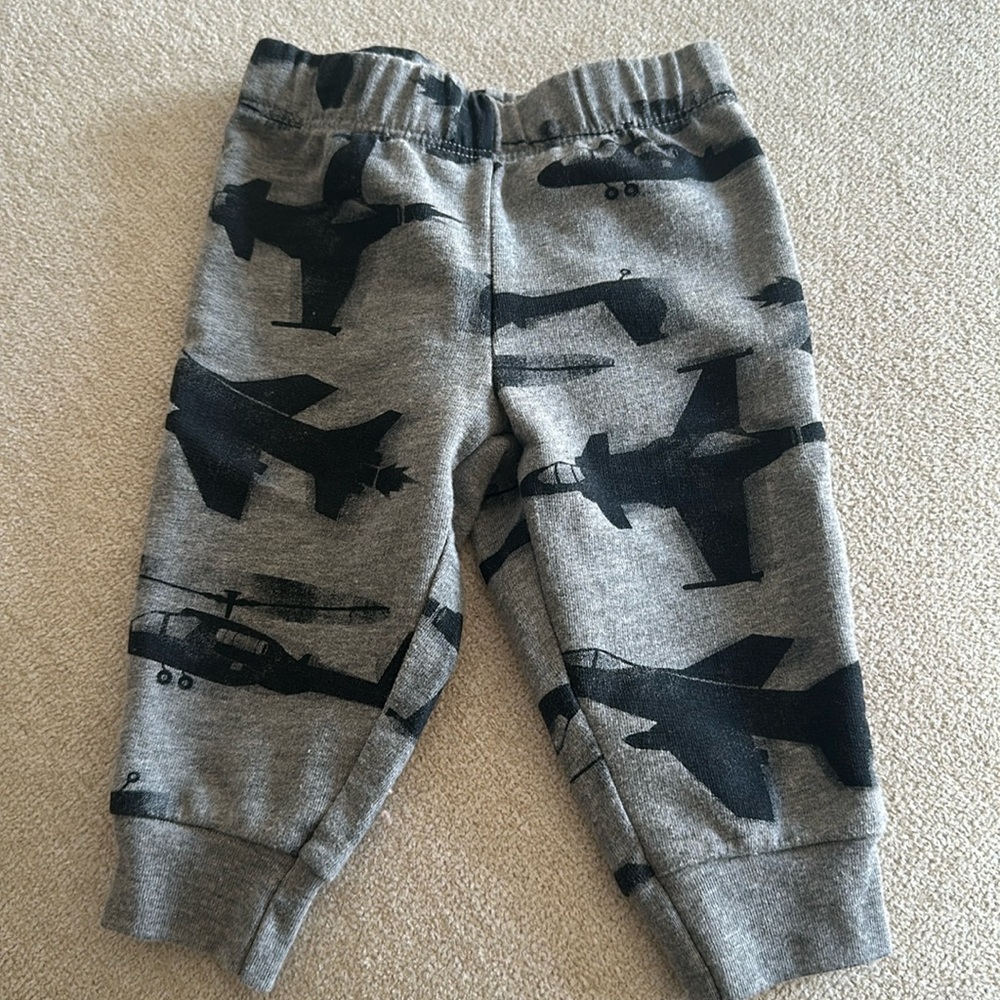 6 Month Pants 🚁